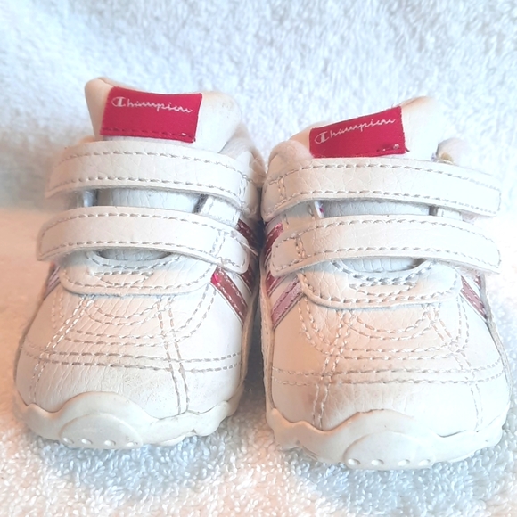 Champion Baby Shoes Size 2W White Metallic Pink Sneakers - Picture 3 of 9